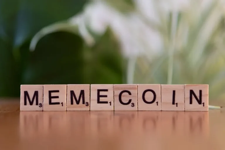 Classic Memes: Meaning, Style, History, and Visual Guide