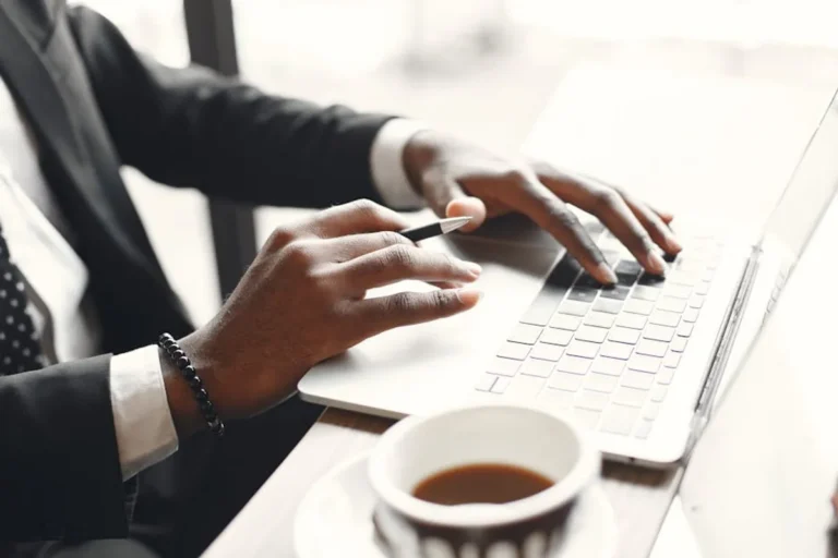 How to Use Blogging to Build Authority