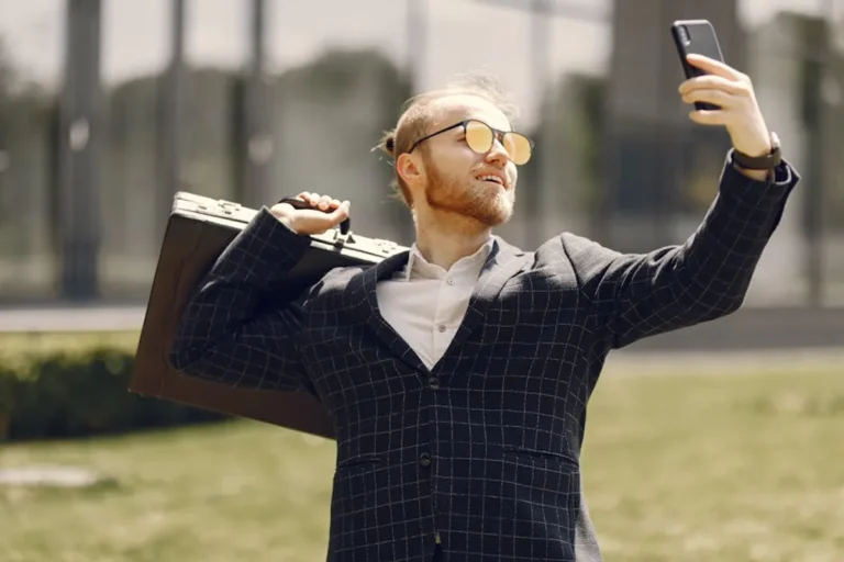 Personal Branding Checklist for 2026