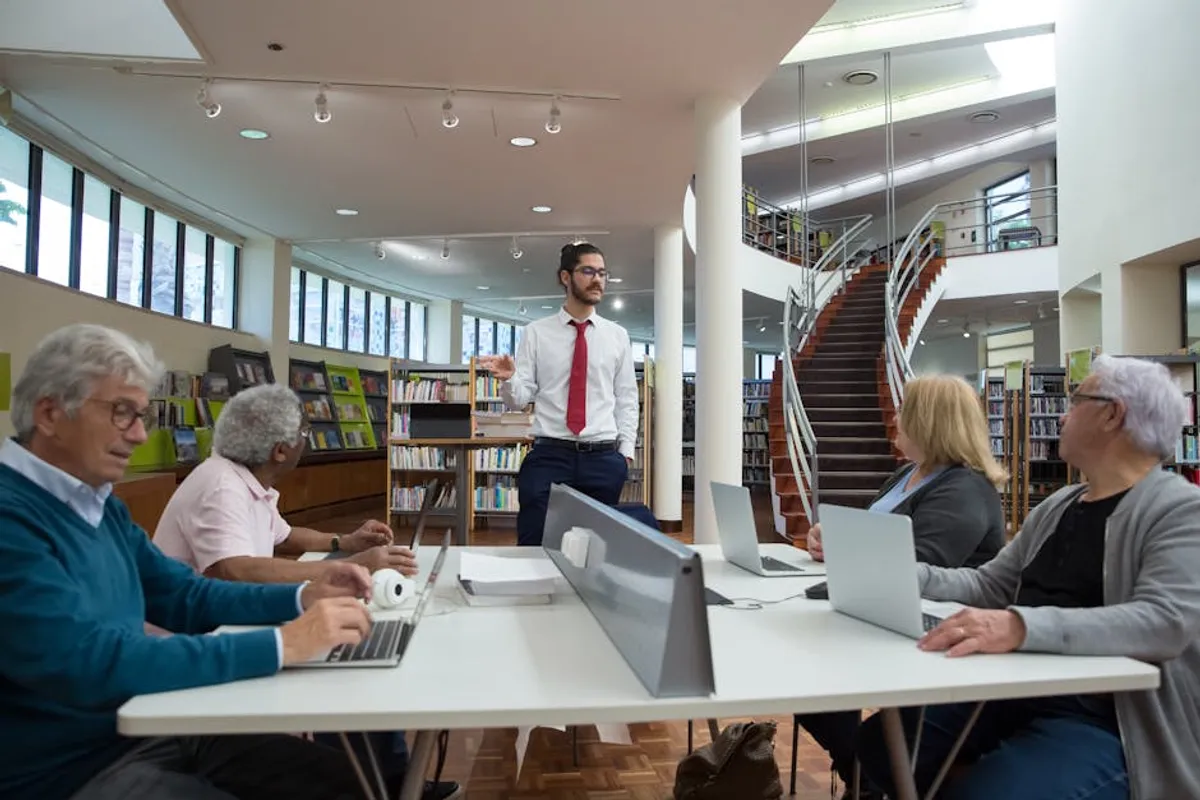 What community readers can learn from furtherbusiness.com